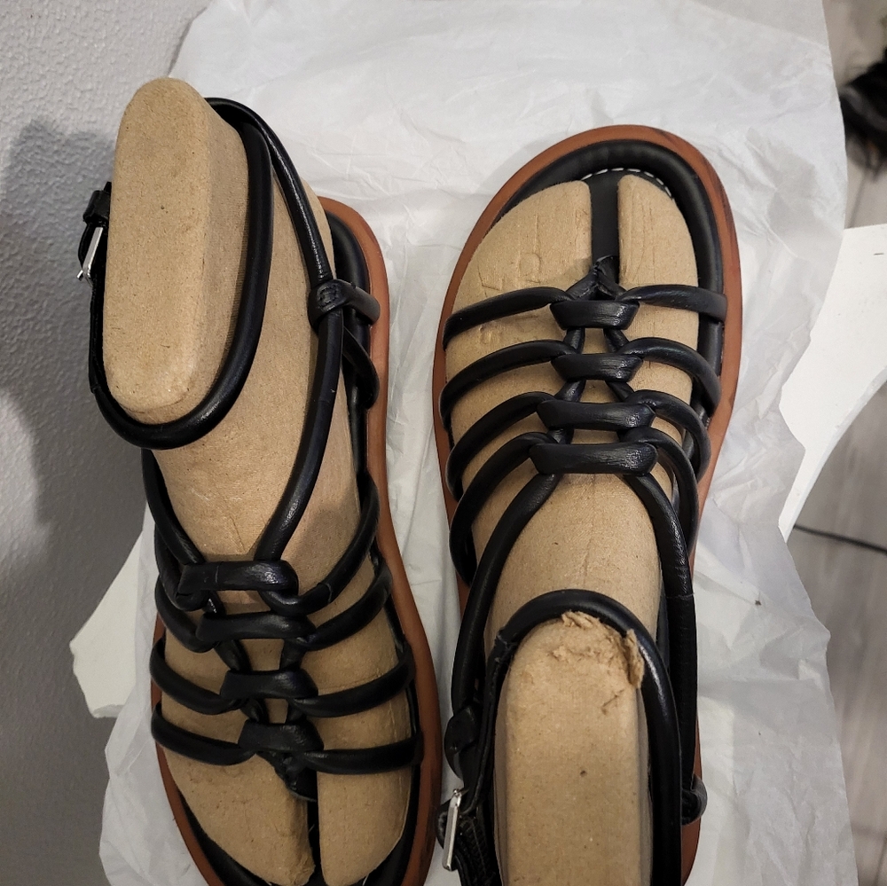 Nordstrom Brand Strappy Sandals - Picture 4 of 6